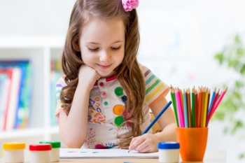 Da li su posebna djeca koja pišu lijevom rukom?